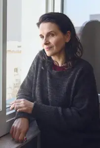 Между двумя мирами (фильм 2021)